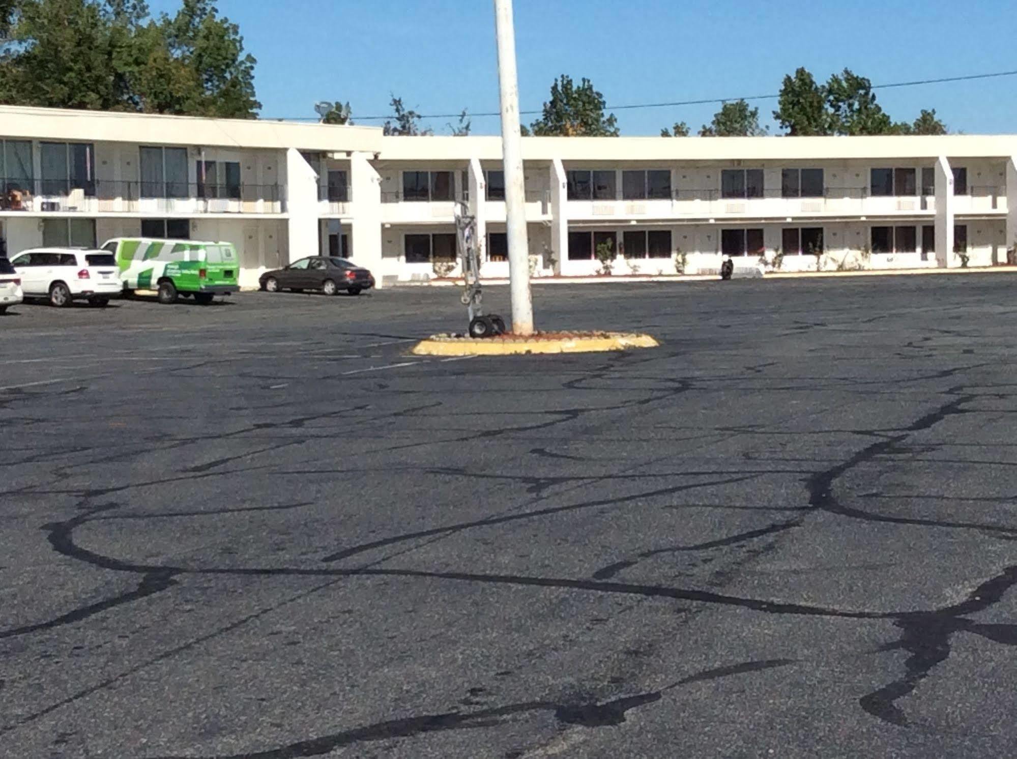 Motel 6 Burlington Esterno foto